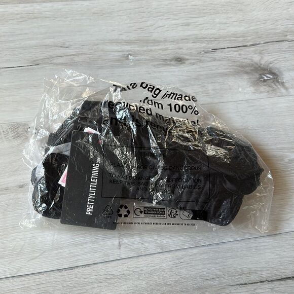 PrettyLittleThing Petite Black Bust Detail Lace Up Satin Corset Sz 00 NWT IN PKG - Picture 6 of 9